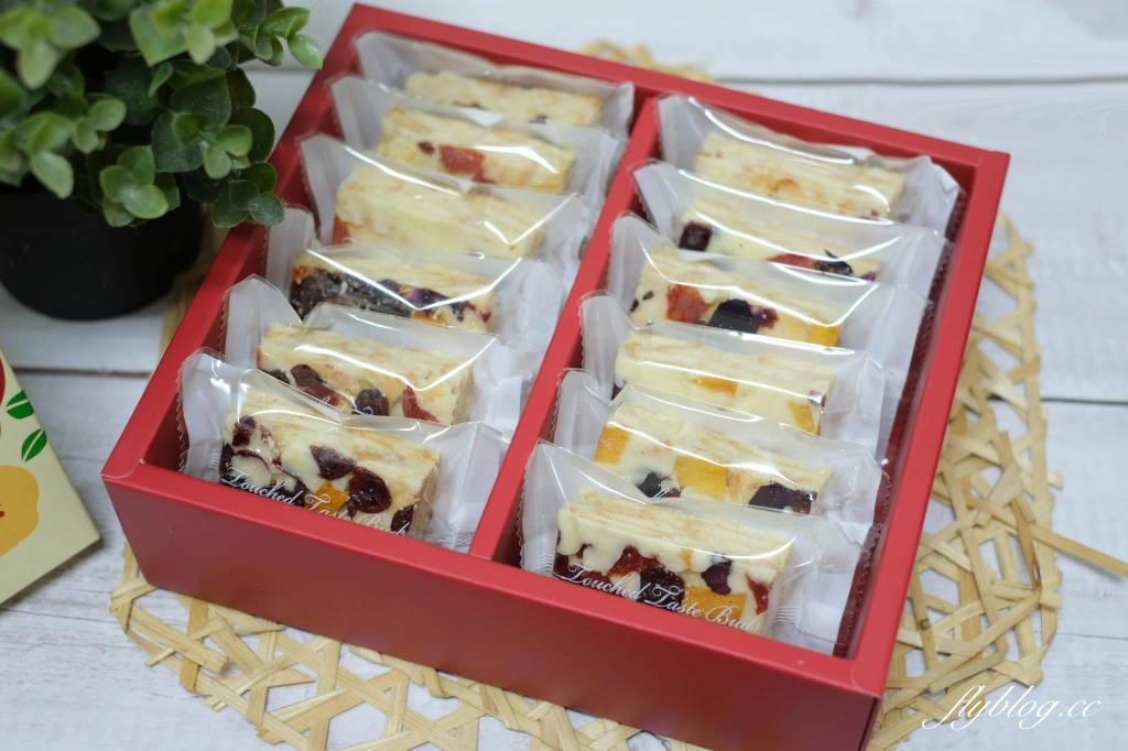 山姆安娜｜網友推薦必吃山姆安娜鹽可頌，雪Q餅、馬卡龍和肉鬆小貝也都好好吃 @飛天璇的口袋