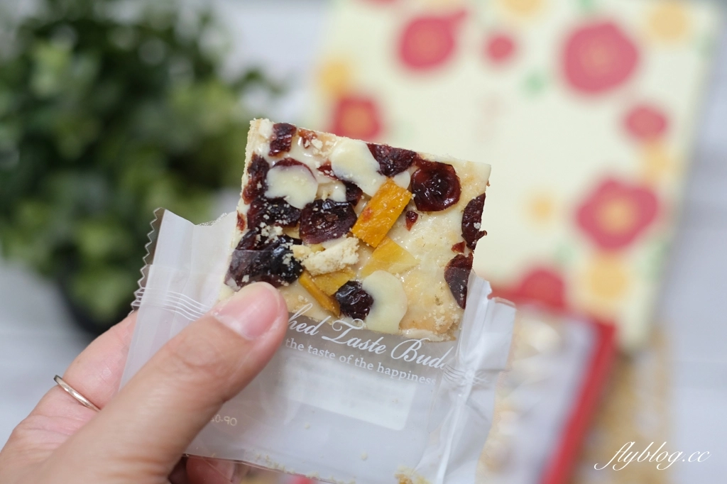 山姆安娜｜網友推薦必吃山姆安娜鹽可頌，雪Q餅、馬卡龍和肉鬆小貝也都好好吃 @飛天璇的口袋