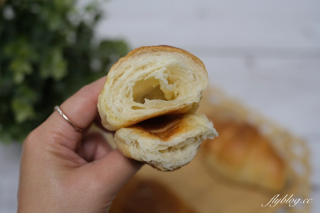 山姆安娜｜網友推薦必吃山姆安娜鹽可頌，雪Q餅、馬卡龍和肉鬆小貝也都好好吃 @飛天璇的口袋