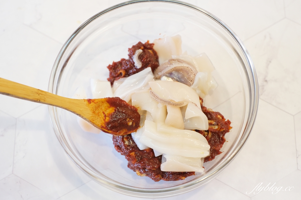 韓式辣炒魷魚豬五花做法｜複刻韓綜機智的山村生活，曹政奭的「辣炒魷魚豬五花食譜」超好吃 @飛天璇的口袋