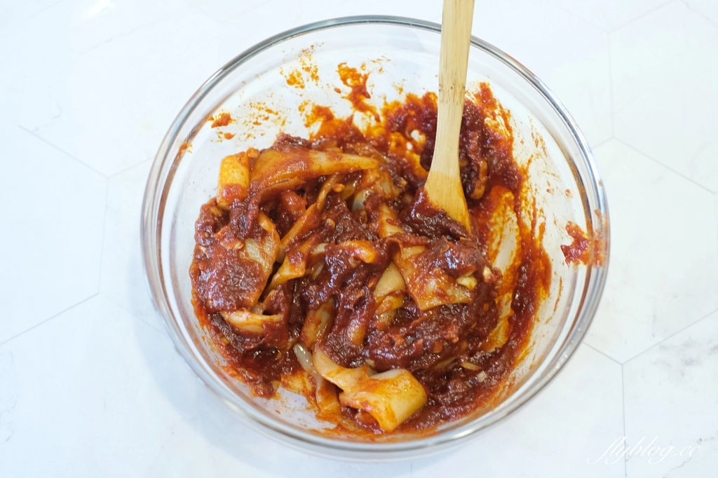 韓式辣炒魷魚豬五花做法｜複刻韓綜機智的山村生活，曹政奭的「辣炒魷魚豬五花食譜」超好吃 @飛天璇的口袋