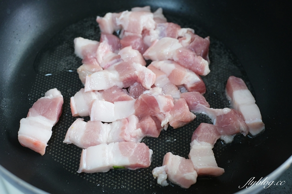 韓式辣炒魷魚豬五花做法｜複刻韓綜機智的山村生活，曹政奭的「辣炒魷魚豬五花食譜」超好吃 @飛天璇的口袋