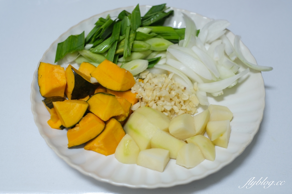 南瓜麵疙瘩做法｜複刻韓綜機智的山村生活頌和的「韓式南瓜麵疙瘩食譜」，營養滿滿 @飛天璇的口袋