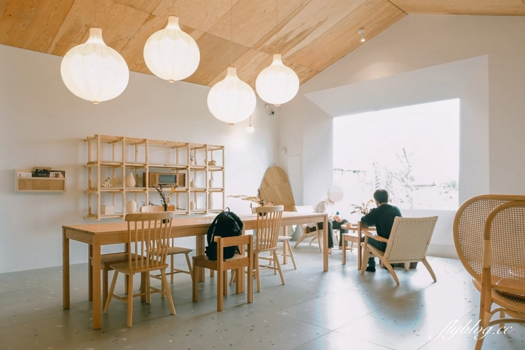 透明空氣|隱身在員林巷弄裡的透明空氣,享受現代枯寂美學日式建築 @飛天璇的口袋 透明空氣|隱身在員林巷弄裡的透明空氣,享受現代枯寂美學日式建築 @飛天璇的口袋