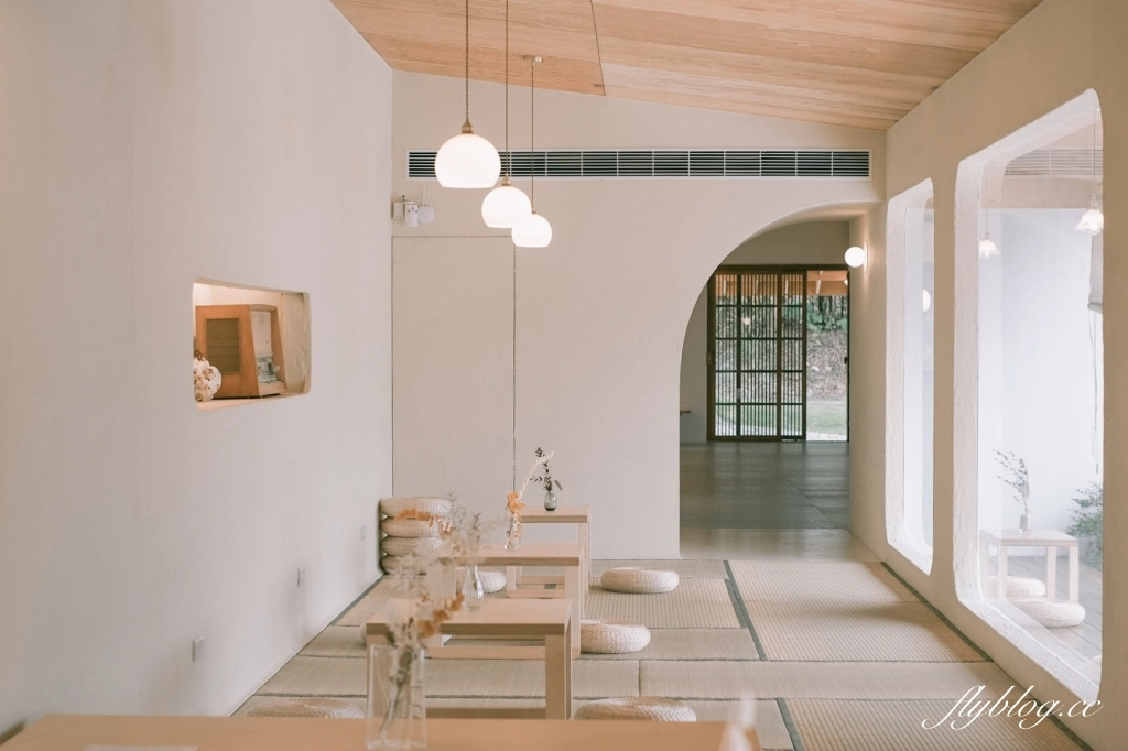 透明空氣|隱身在員林巷弄裡的透明空氣,享受現代枯寂美學日式建築 @飛天璇的口袋 透明空氣|隱身在員林巷弄裡的透明空氣,享受現代枯寂美學日式建築 @飛天璇的口袋