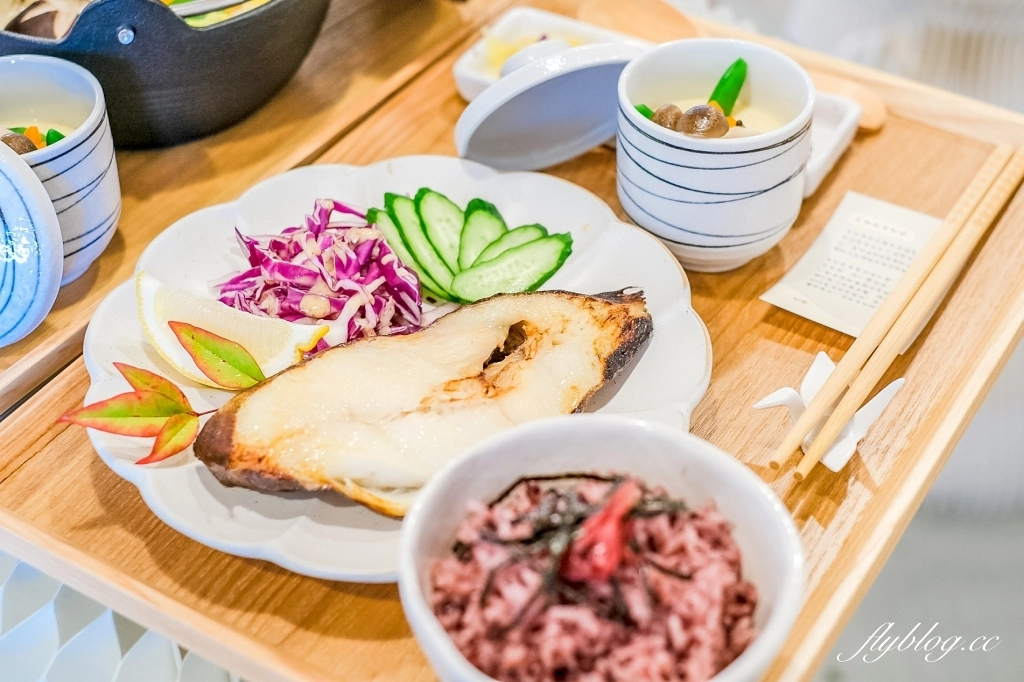 透明空氣|隱身在員林巷弄裡的透明空氣,享受現代枯寂美學日式建築 @飛天璇的口袋 透明空氣|隱身在員林巷弄裡的透明空氣,享受現代枯寂美學日式建築 @飛天璇的口袋