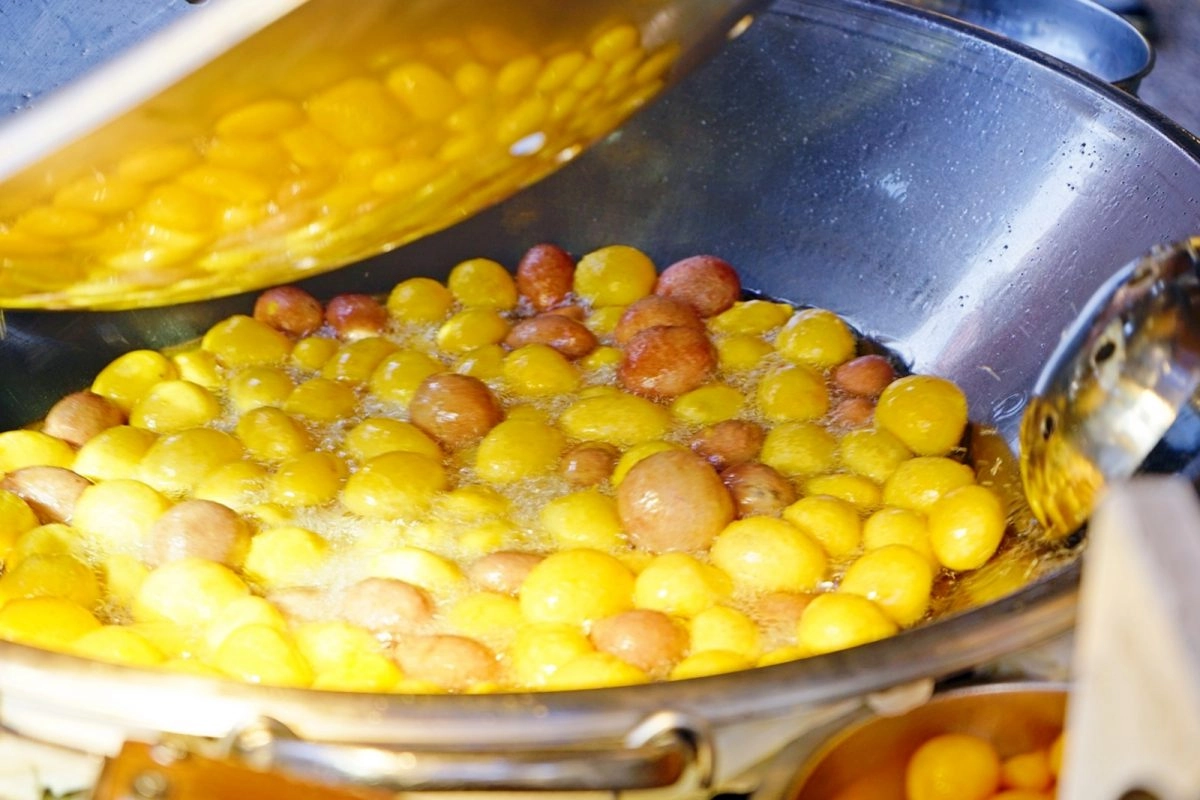 開運屋地瓜球｜中原夜市人氣地瓜球，一出爐就秒殺的銅板美食 @飛天璇的口袋