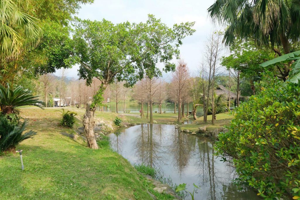 苗栗三灣｜斑比跳跳頂級豪華露營，台灣豪華露營渡假村，頂級露營車一泊四食 @飛天璇的口袋