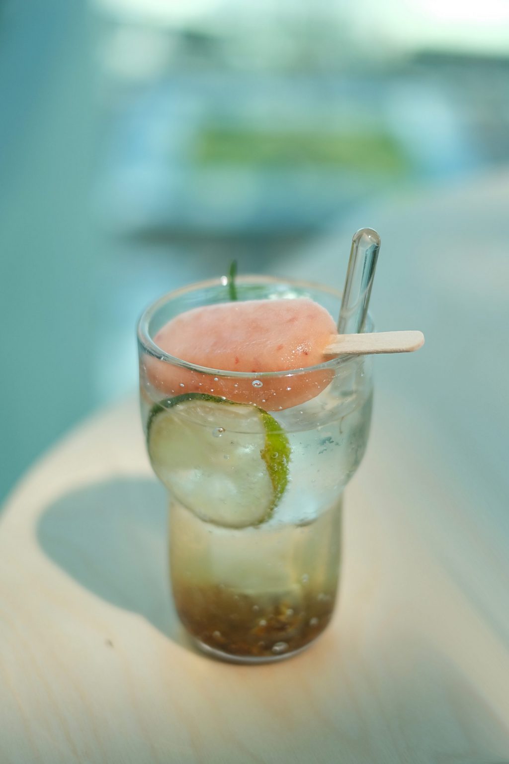 台南中西｜南美春室 The POOL，台南美術二館玻璃屋咖啡館，以天空公園為概念建築美學 @飛天璇的口袋