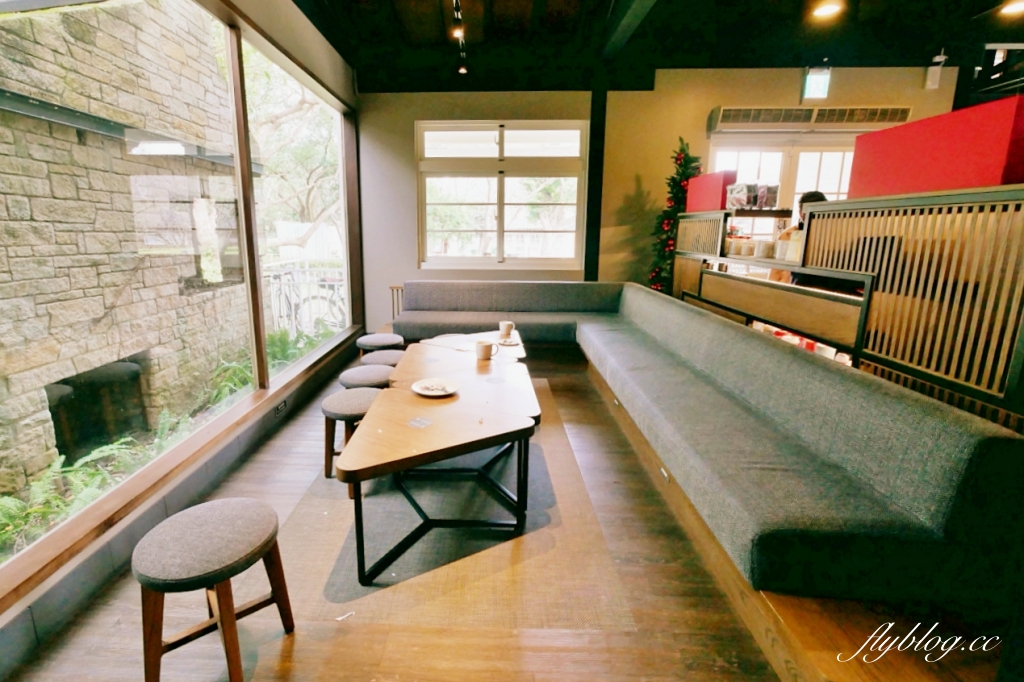 台北士林｜草山星巴克，美軍眷舍改建星巴克，陽明山唯美美式鄉村風小屋 @飛天璇的口袋
