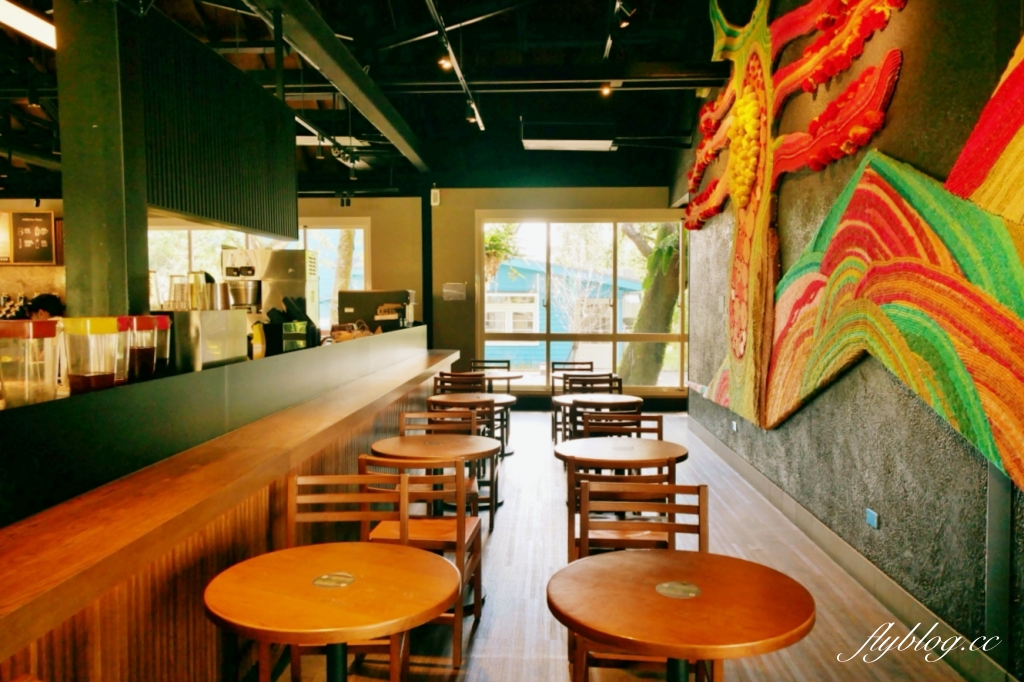 台北士林｜草山星巴克，美軍眷舍改建星巴克，陽明山唯美美式鄉村風小屋 @飛天璇的口袋