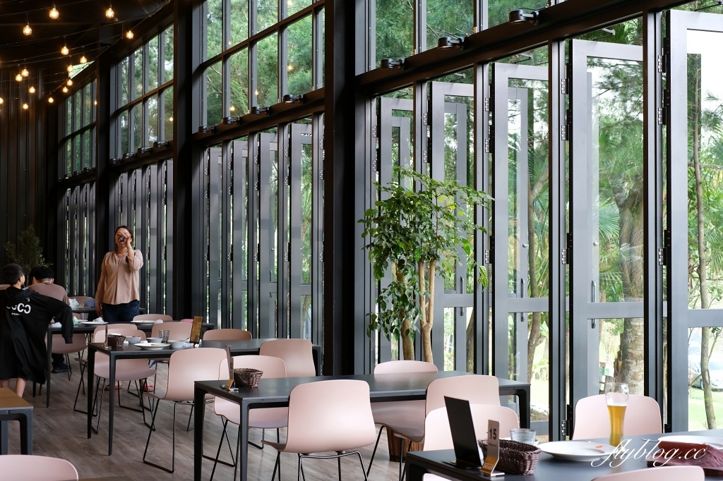 苗栗三灣｜斑比跳跳頂級豪華露營，台灣豪華露營渡假村，頂級露營車一泊四食 @飛天璇的口袋