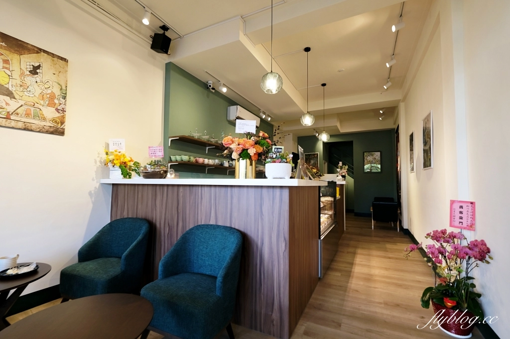 台中西區｜兔子洞甜點．台中國美館商圈甜點，兔子洞在柳川旁開二店了 @飛天璇的口袋