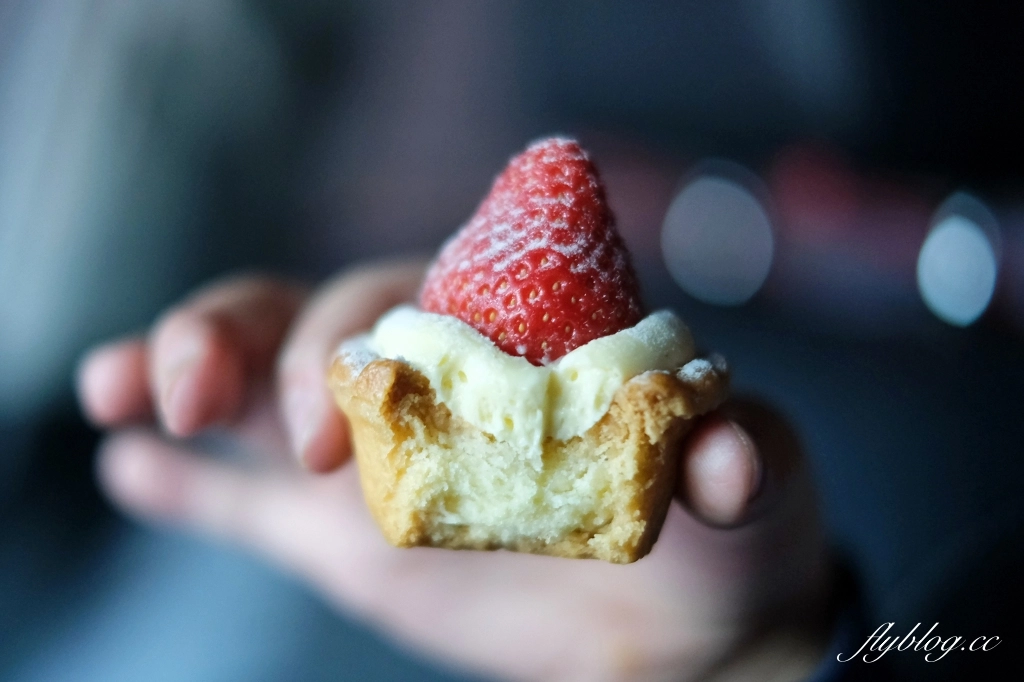 台中西區｜兔子洞甜點．台中國美館商圈甜點，兔子洞在柳川旁開二店了 @飛天璇的口袋