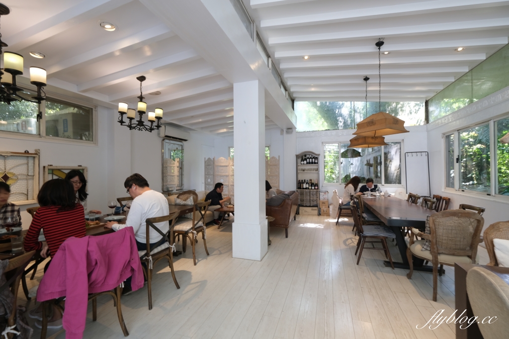 台北士林｜好樣秘境 VVG Hideaway，陽明山上網美景觀餐廳，唯美透明玻璃窗超好拍 @飛天璇的口袋