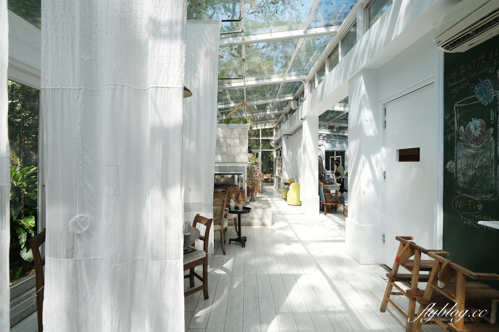 台北士林｜好樣秘境 VVG Hideaway，陽明山上網美景觀餐廳，唯美透明玻璃窗超好拍 @飛天璇的口袋