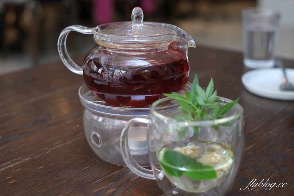 台北士林｜好樣秘境 VVG Hideaway，陽明山上網美景觀餐廳，唯美透明玻璃窗超好拍 @飛天璇的口袋