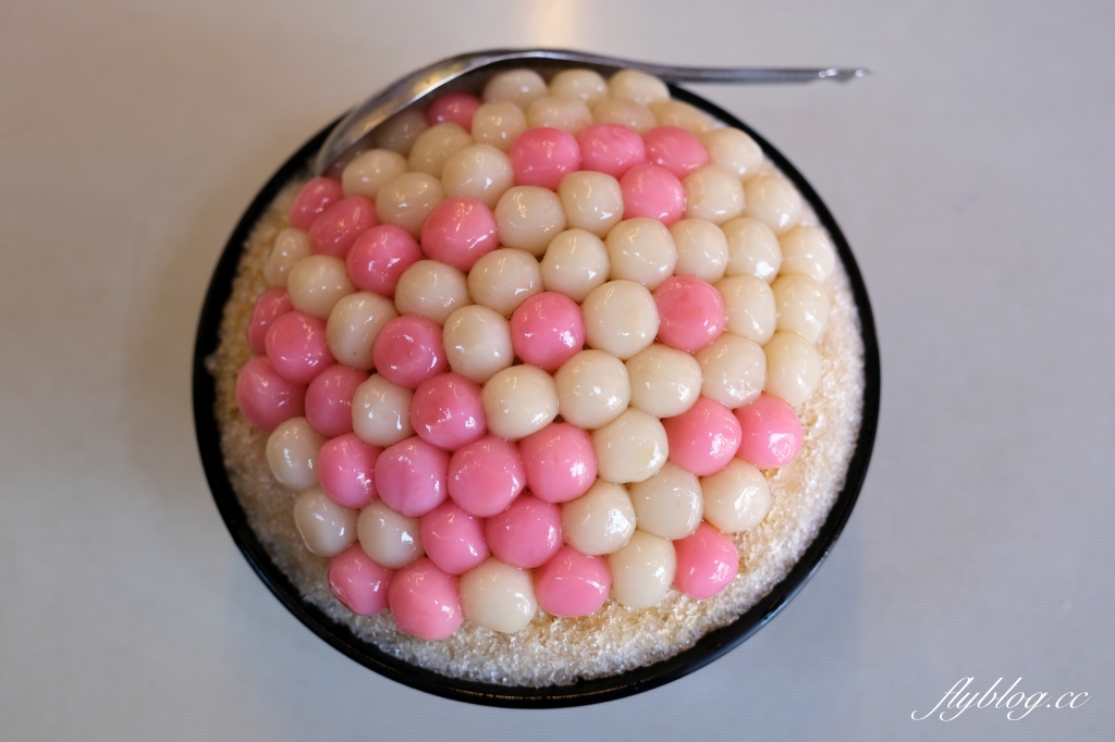 台南中西｜阿川粉圓冰，湯圓控必訪的紅白粉圓冰，滿滿的一碗湯圓好療癒 @飛天璇的口袋