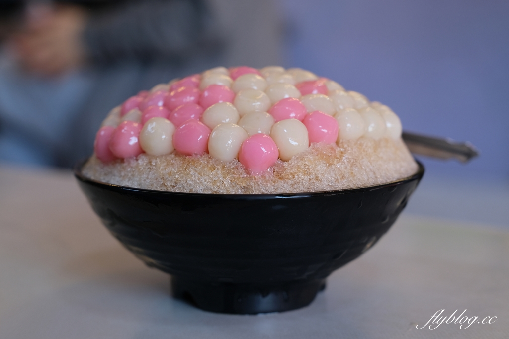 台南中西｜阿川粉圓冰，湯圓控必訪的紅白粉圓冰，滿滿的一碗湯圓好療癒 @飛天璇的口袋