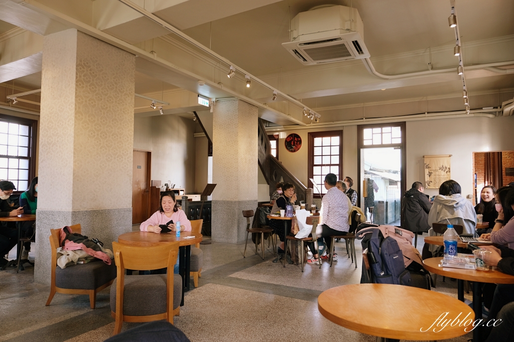 台北萬華｜艋舺星巴克，萬華林宅改建艋舺星巴克，台北市定80多年古蹟豪宅 @飛天璇的口袋