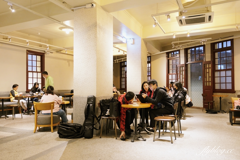 台北萬華｜艋舺星巴克，萬華林宅改建艋舺星巴克，台北市定80多年古蹟豪宅 @飛天璇的口袋