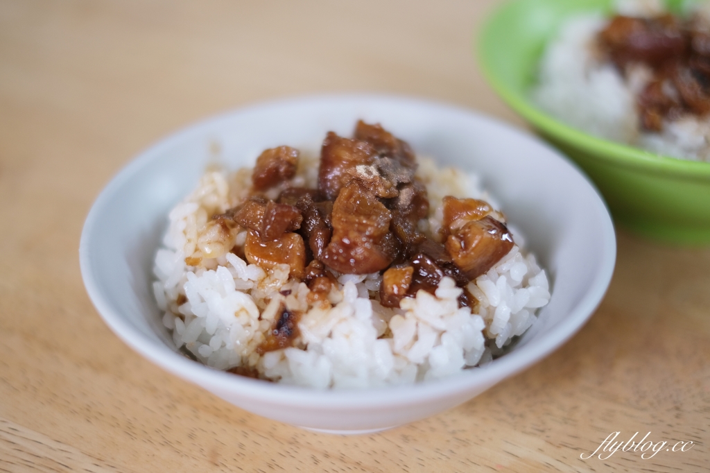 西羅殿牛肉湯|凌晨4點半就開始賣的「西羅殿牛肉湯」,台南人早餐就開始吃牛肉湯 @飛天璇的口袋 西羅殿牛肉湯|凌晨4點半就開始賣的「西羅殿牛肉湯」,台南人早餐就開始吃牛肉湯 @飛天璇的口袋