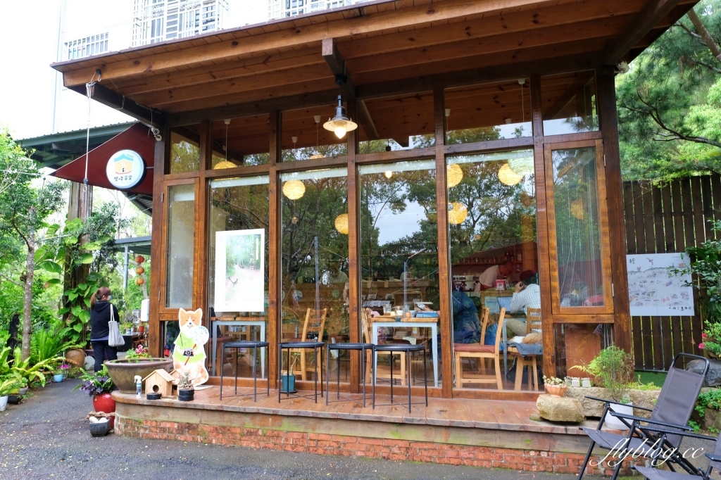 苗栗銅鑼|雙峰草堂.隱身在山坡上的咖啡館,銅鑼真的有賣銅鑼燒 @飛天璇的口袋 苗栗銅鑼|雙峰草堂.隱身在山坡上的咖啡館,銅鑼真的有賣銅鑼燒 @飛天璇的口袋