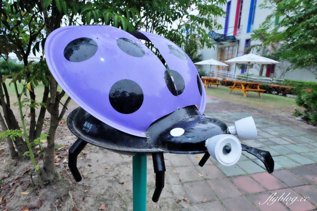 【嘉義東區】新嘉大昆蟲館~全台唯一的旋轉彩蝶柱「嘉義昆蟲館」,夢幻好拍的蝴蝶溫室花園 @飛天璇的口袋 【嘉義東區】新嘉大昆蟲館~全台唯一的旋轉彩蝶柱「嘉義昆蟲館」,夢幻好拍的蝴蝶溫室花園 @飛天璇的口袋