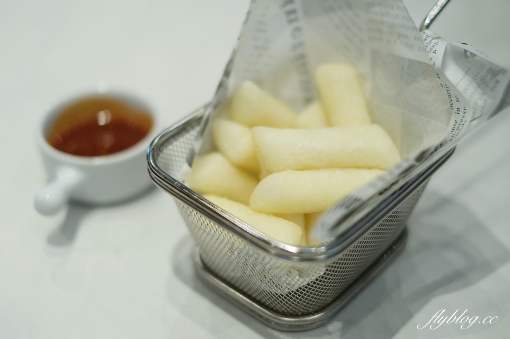 bb.q CHICKEN崇德店｜韓劇鬼怪炸雞bb.q Chicken進駐崇德路 @飛天璇的口袋