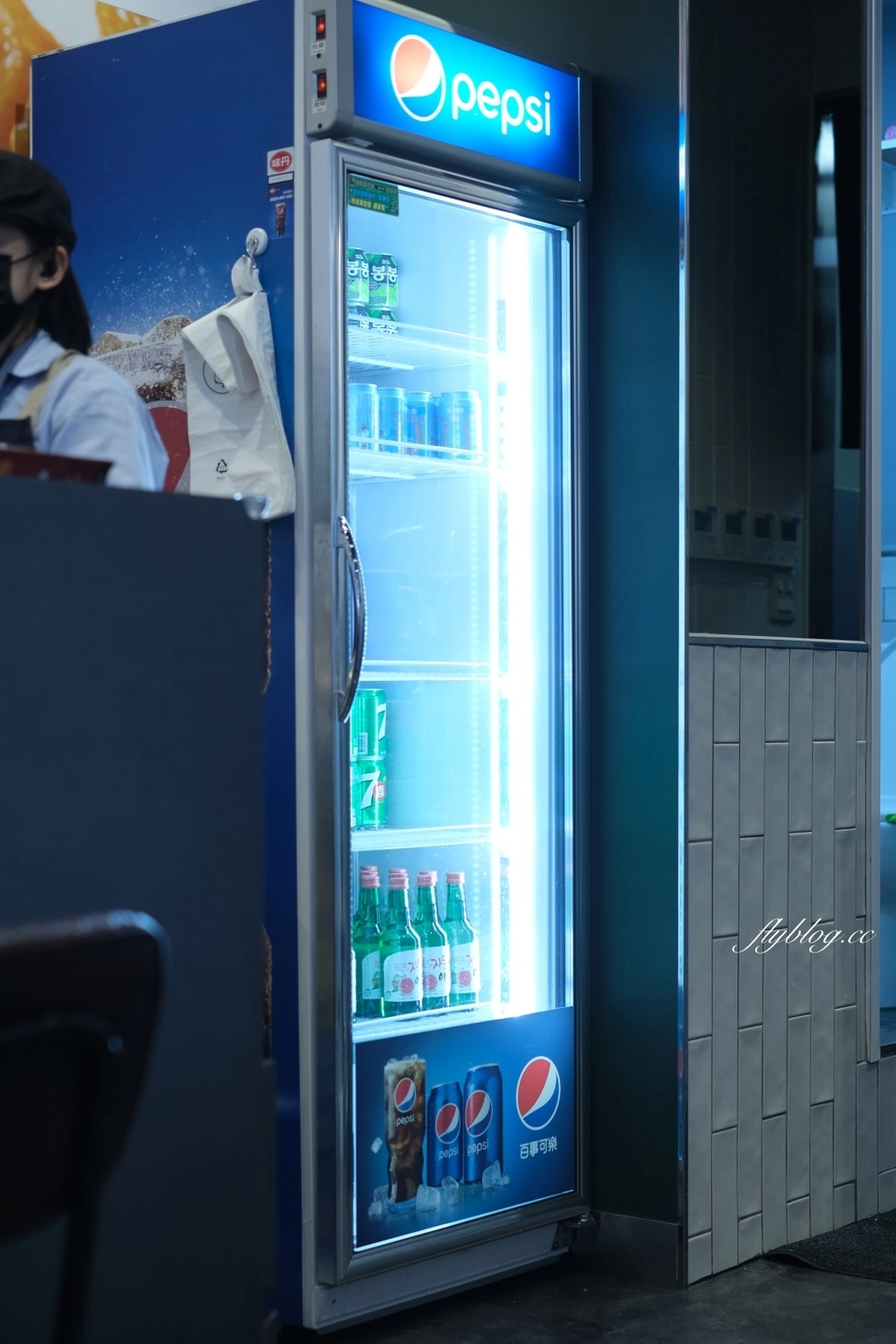 bb.q CHICKEN崇德店｜韓劇鬼怪炸雞bb.q Chicken進駐崇德路 @飛天璇的口袋