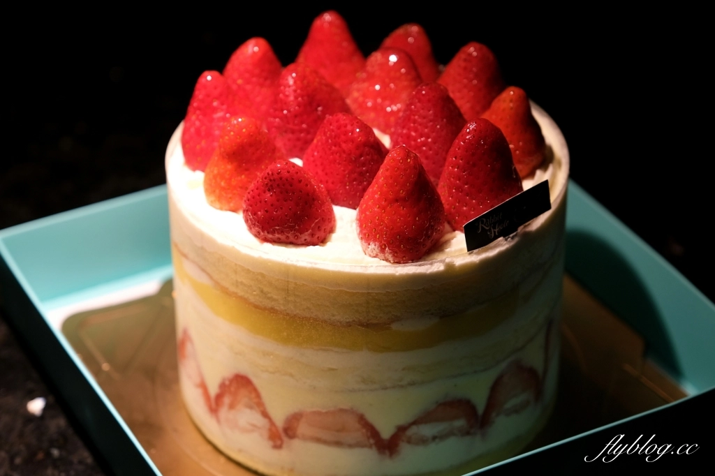 台中西區｜兔子洞甜點．台中國美館商圈甜點，兔子洞在柳川旁開二店了 @飛天璇的口袋