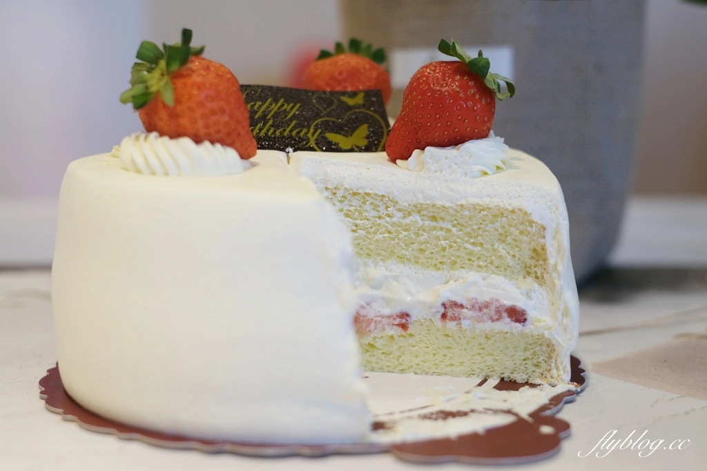橫濱洋果子｜一期一會的草莓鮮奶油蛋糕，口感清軟細柔又好吃 @飛天璇的口袋