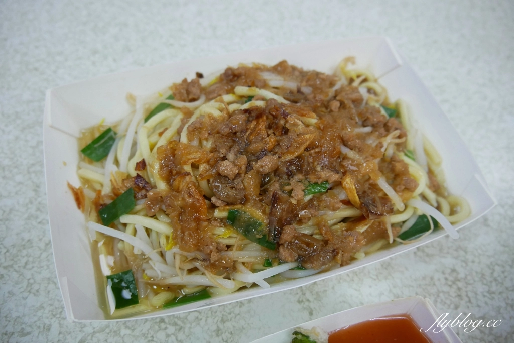 新竹北區｜王記蚵仔煎｜新竹城隍廟必吃蚵仔煎，在地30年的銅板美食 @飛天璇的口袋