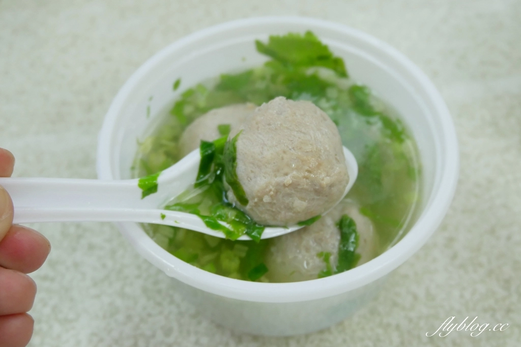 新竹北區｜王記蚵仔煎｜新竹城隍廟必吃蚵仔煎，在地30年的銅板美食 @飛天璇的口袋