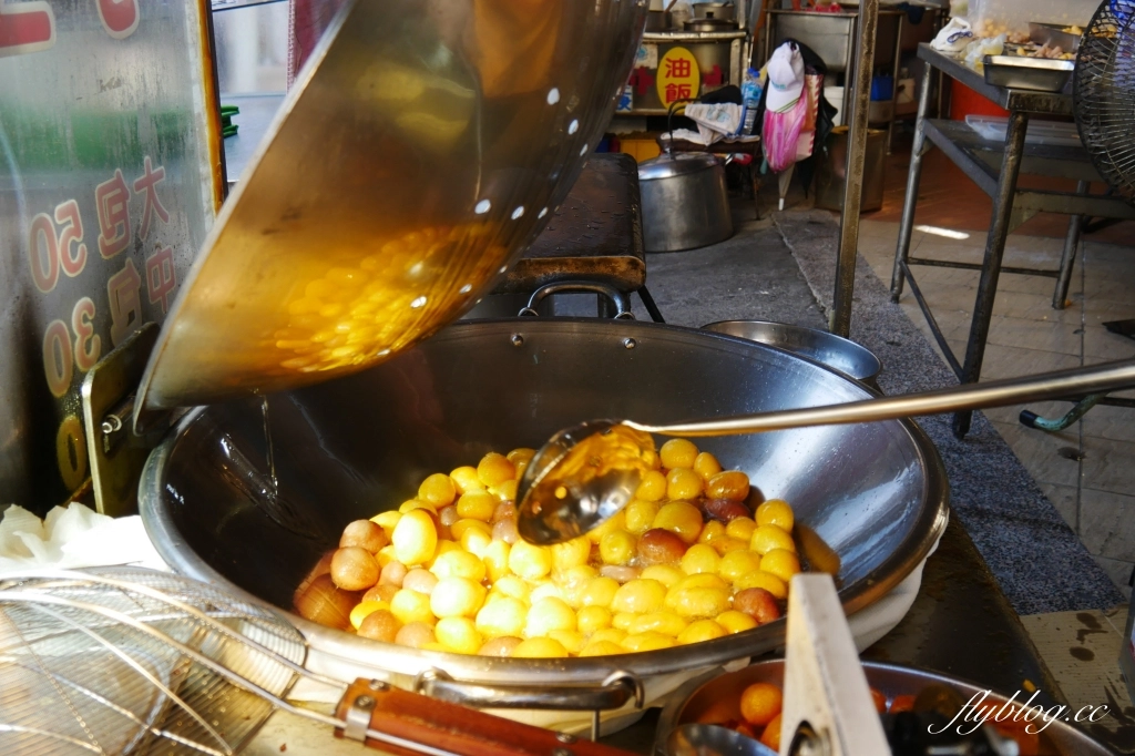 開運屋地瓜球｜中原夜市人氣地瓜球，一出爐就秒殺的銅板美食 @飛天璇的口袋