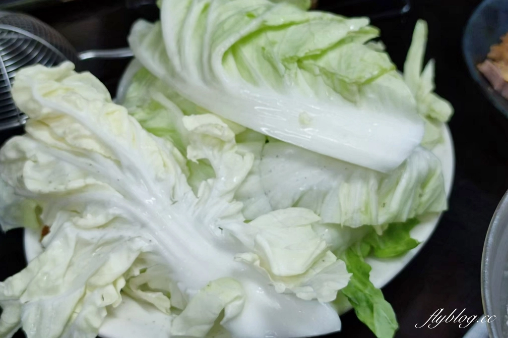 嘉義新港｜光復牛肉店，開很遠的車也要來吃的溫體牛肉鍋 @飛天璇的口袋