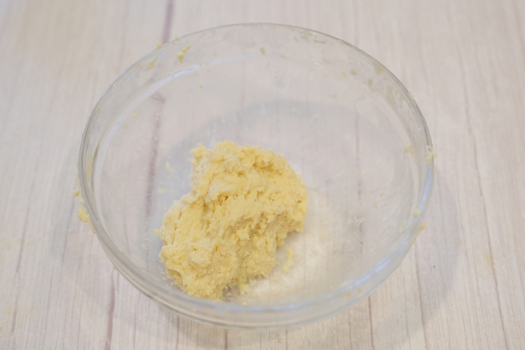 豆乳甜甜圈做法｜用鬆餅粉和豆腐做出「豆乳甜甜圈食譜」，免發酵免烤箱10分鐘就完成 @飛天璇的口袋