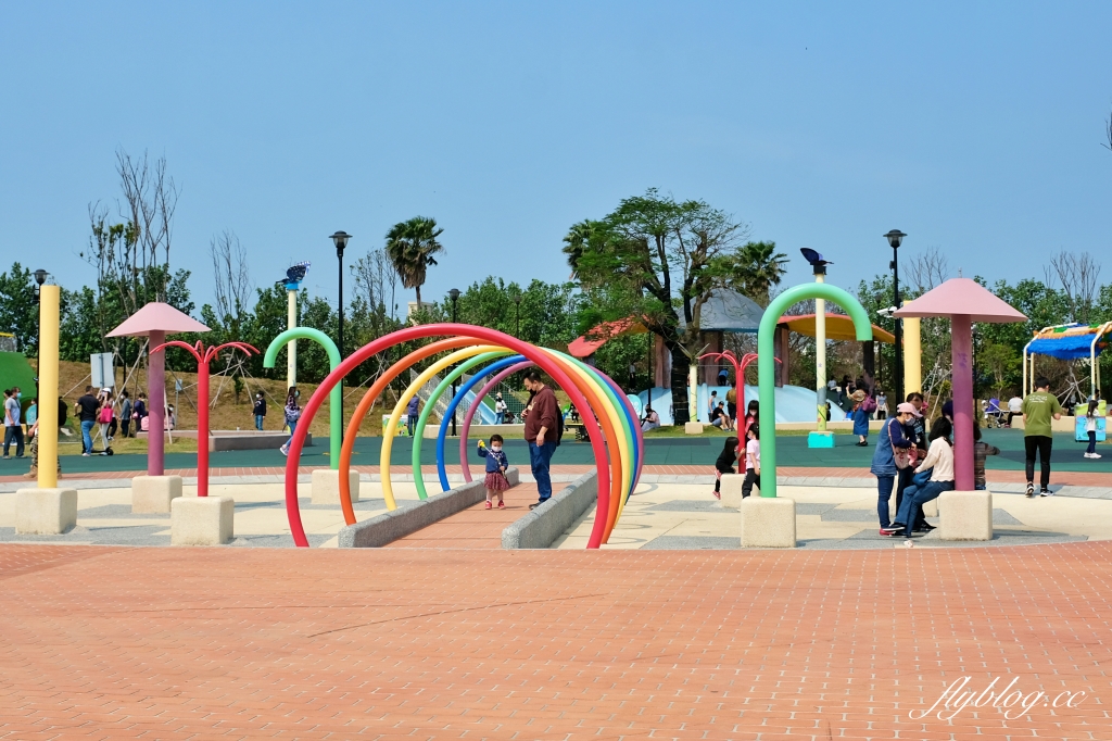 苗栗竹南｜獅山多功能運動公園，竹南多功能親子公園，七線道火炎山溜滑梯 @飛天璇的口袋