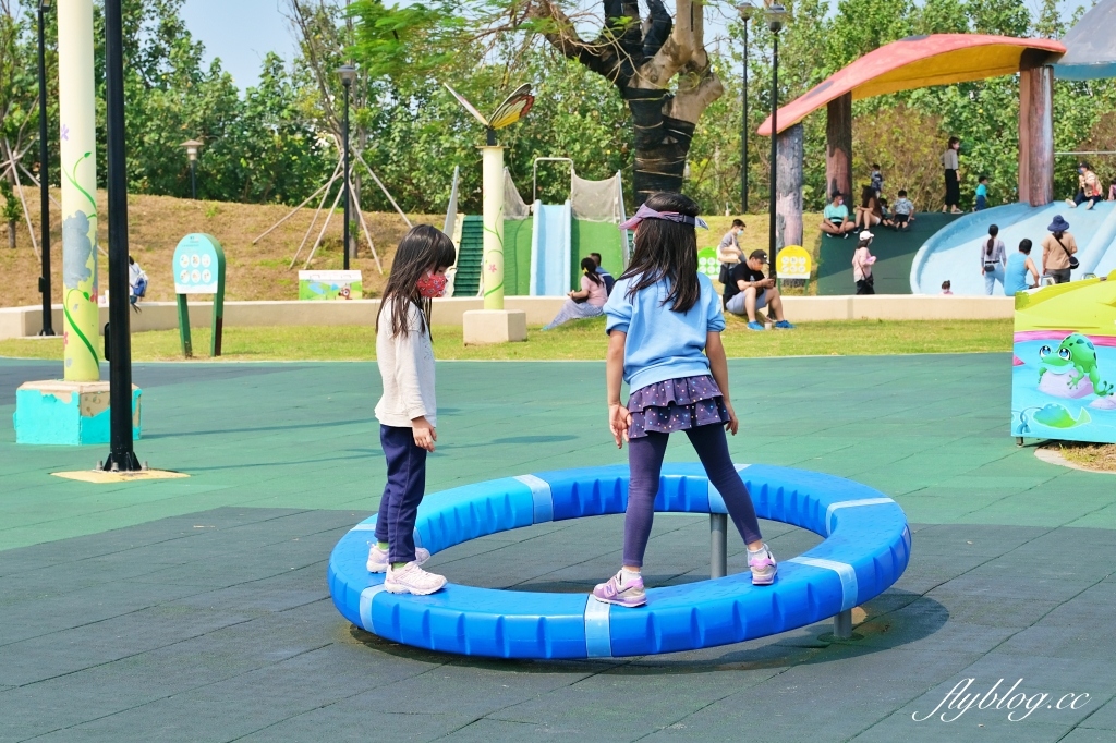 苗栗竹南｜獅山多功能運動公園，竹南多功能親子公園，七線道火炎山溜滑梯 @飛天璇的口袋