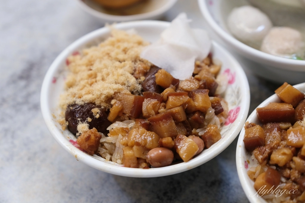 台南中西｜榮盛點心，沙卡里巴市場老字號米糕，俗女養成記2推薦的國宴點心 @飛天璇的口袋