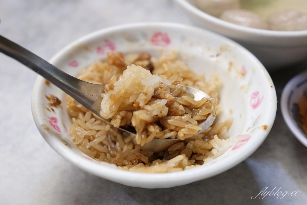 台南中西｜榮盛點心，沙卡里巴市場老字號米糕，俗女養成記2推薦的國宴點心 @飛天璇的口袋