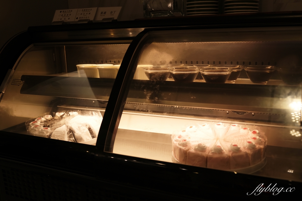 台南中西｜捷喬商務旅館．台南市中心的商旅飯店，碳佐麻里的起家厝 @飛天璇的口袋