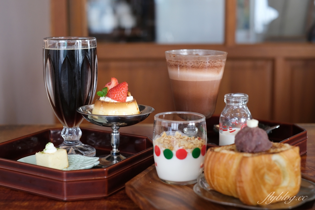 台南中西｜島鹿喫茶．隱身巷弄裡的的老宅咖啡館，充滿日式昭和時代氛圍 @飛天璇的口袋