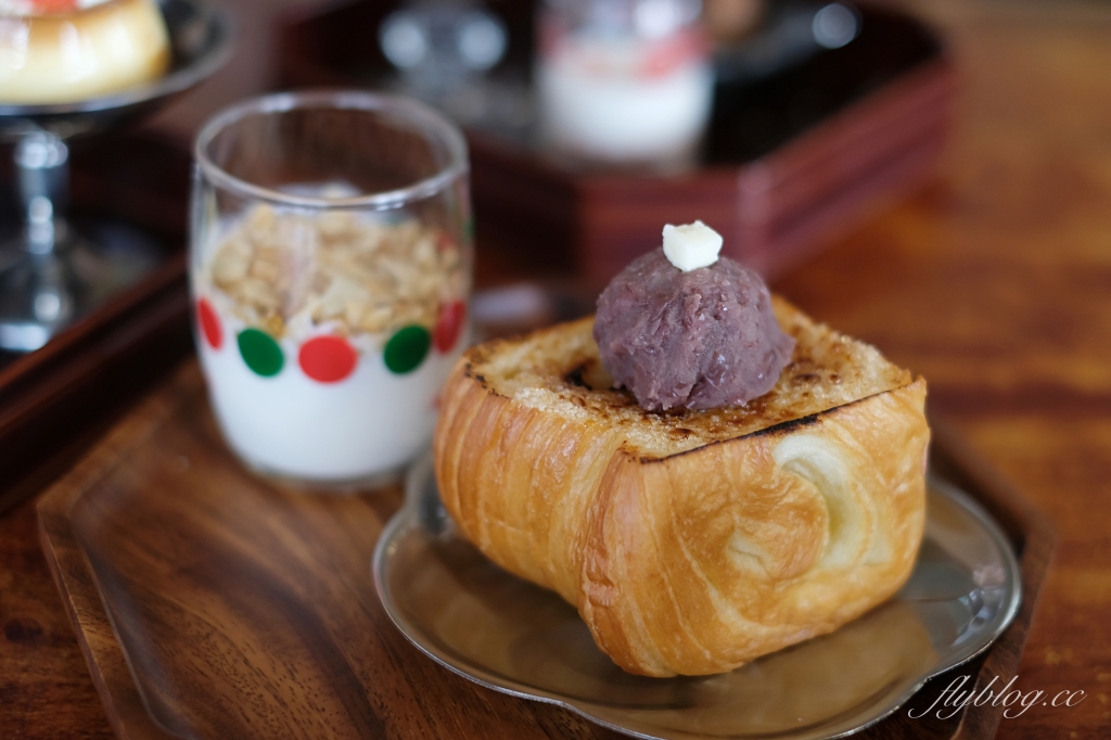 台南中西｜島鹿喫茶．隱身巷弄裡的的老宅咖啡館，充滿日式昭和時代氛圍 @飛天璇的口袋