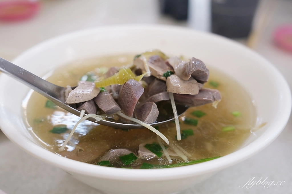 苗栗卓蘭｜阿榮鵝肉店．卓蘭評價最高的鵝肉店，乾淨好吃服務好 @飛天璇的口袋