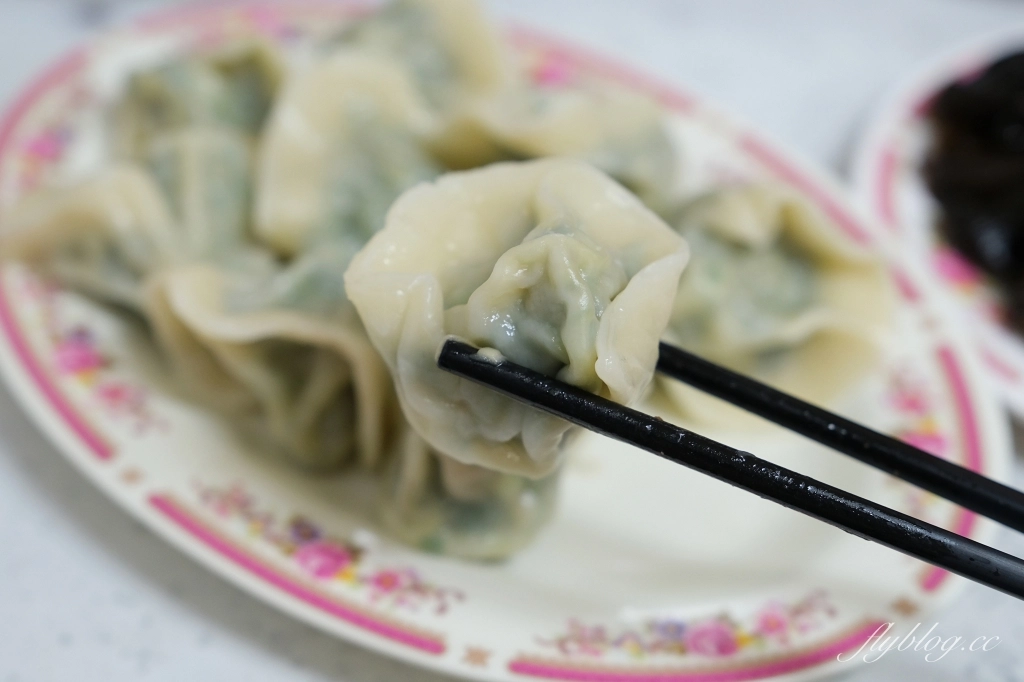 苗栗卓蘭｜細珍小吃店，卓蘭必吃小吃店，推薦三角圓、水餃和餛飩湯 @飛天璇的口袋