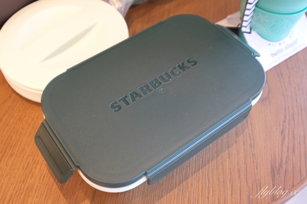 彰化美食｜彰化金馬路星巴克，以八卦山為意象的星巴克，透明落地窗唯美好拍 @飛天璇的口袋