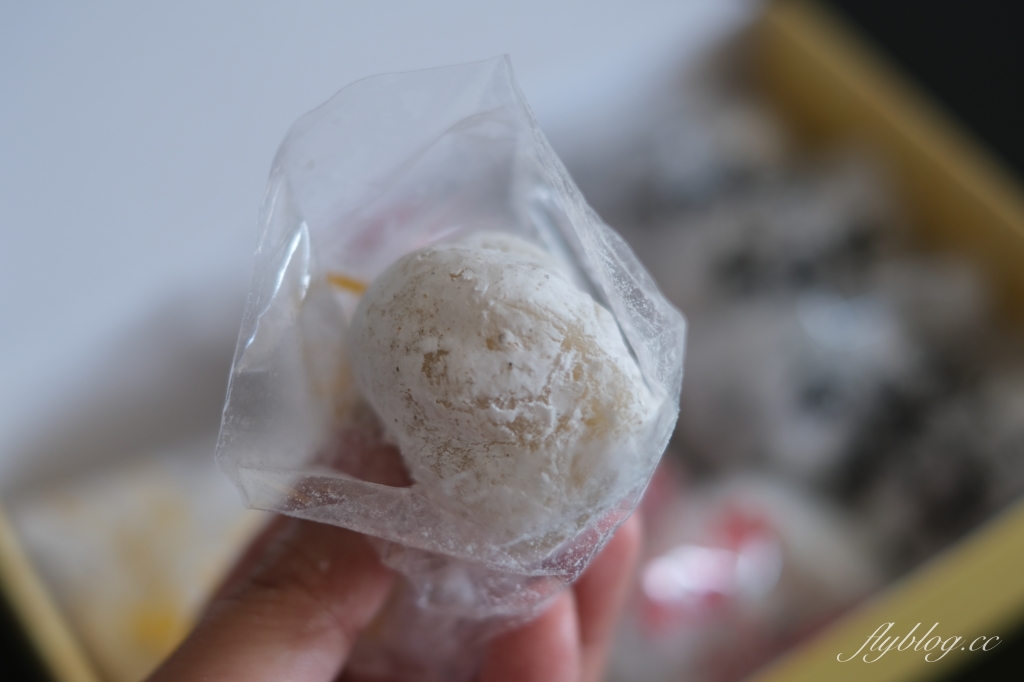 花蓮美食｜阿傳師麻糬．花蓮50年的麻糬老店，開門兩個小時內就完售 @飛天璇的口袋