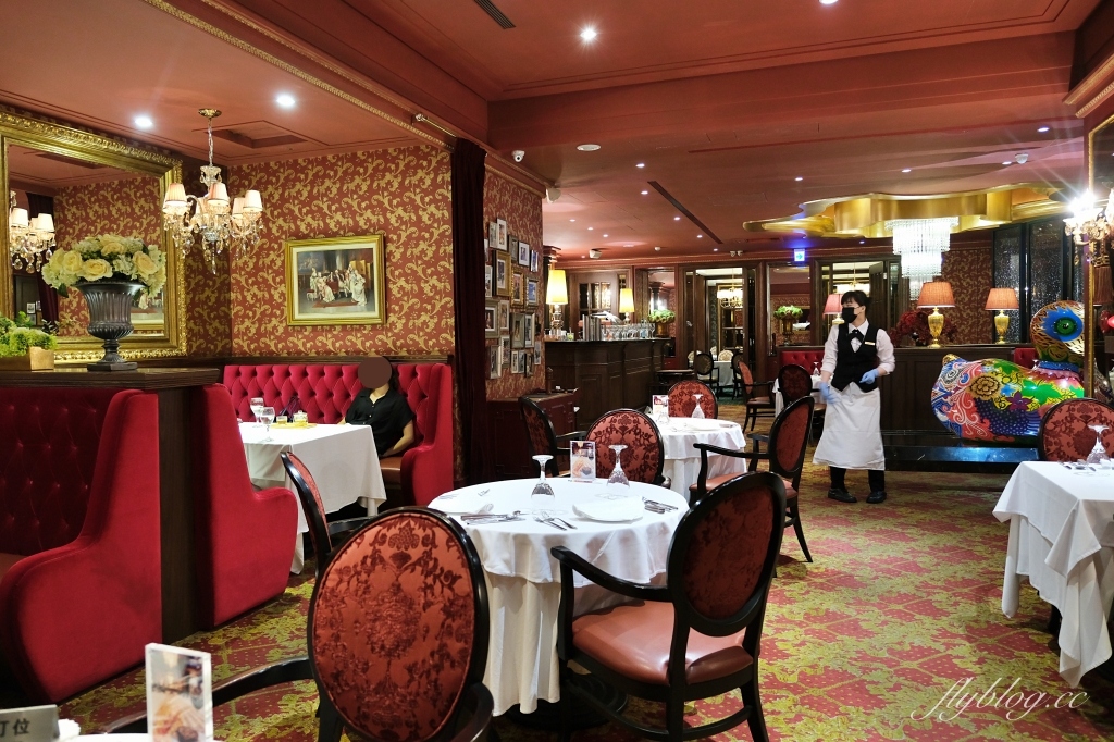 台中北區｜泓品牛排館，台中最老字號牛排館，商業午餐千元有找，30多年必點招牌豆豉辣椒 @飛天璇的口袋