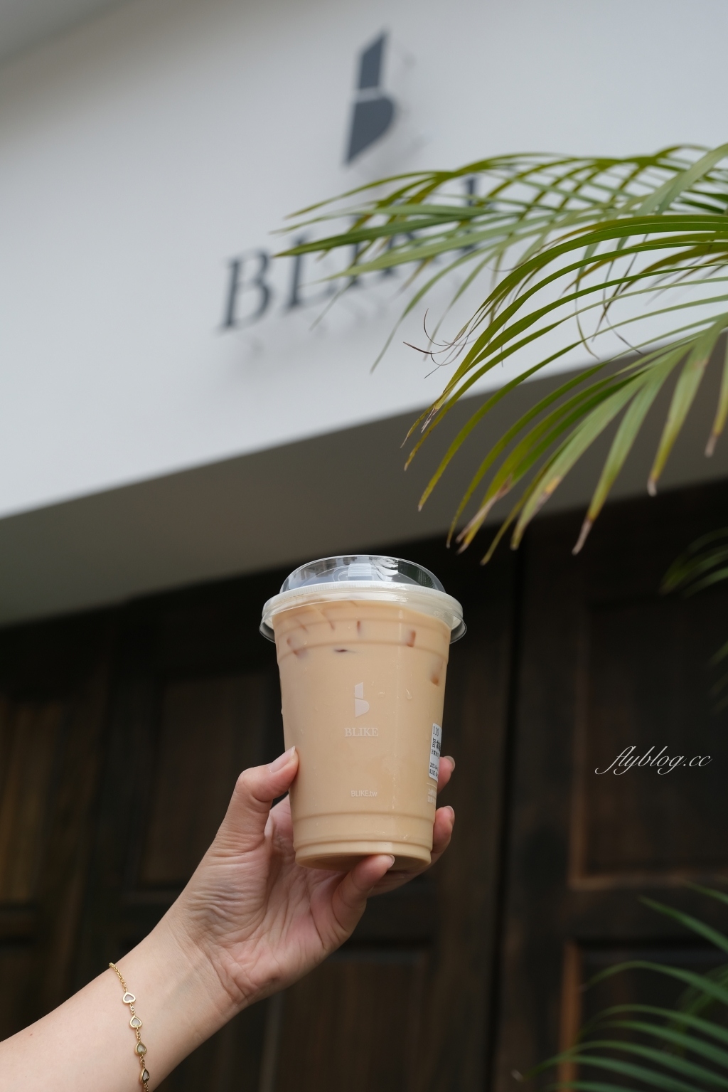 BLIKE奶茶專門｜充滿斯里蘭卡風情的「BLIKE奶茶」，公益路網美IG打卡熱門手搖飲 @飛天璇的口袋